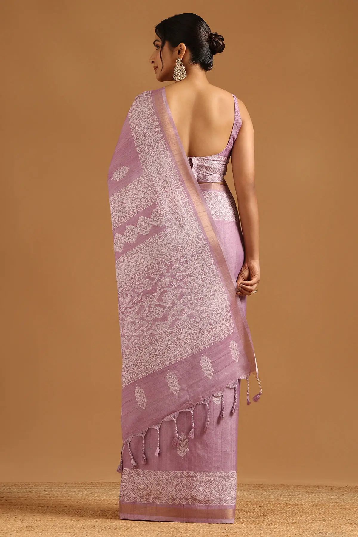 Lavender Art Silk Ethnic Motifs Saree